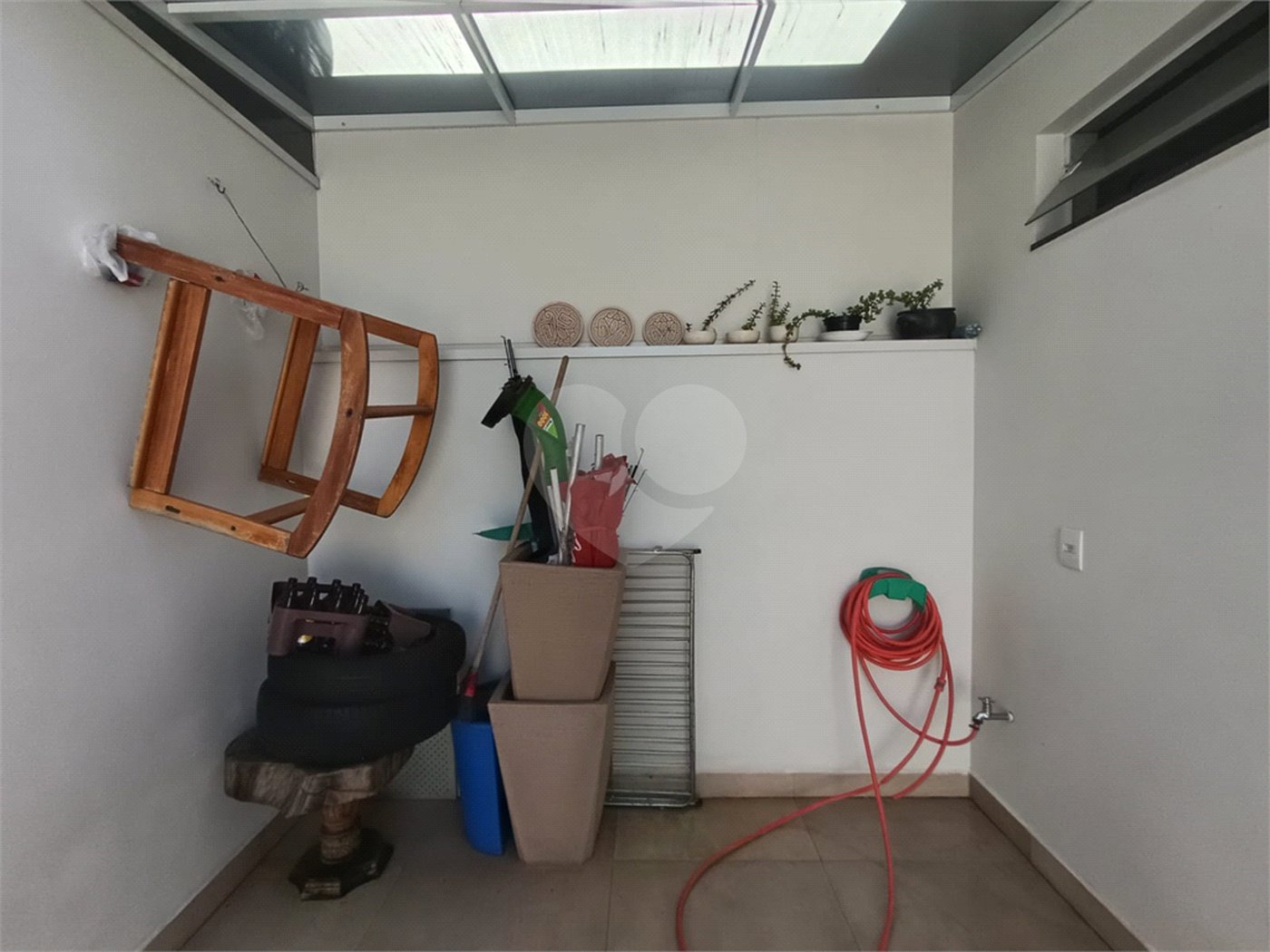 Casa à venda com 3 quartos, sendo 1 suíte,  no condomínio Ipes 2, Tatuí - SP