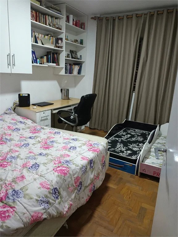 Apartamento à venda com 4 quartos, sendo 1 suíte, em Pinheiros, São Paulo, SP