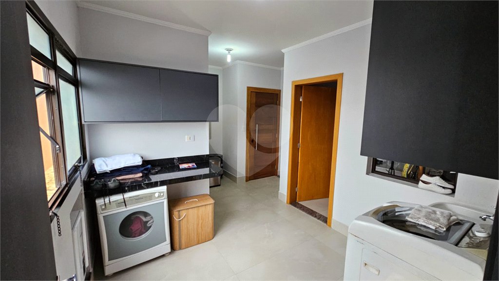 Apartamento à venda com 3 quartos, sendo 1 suíte,  no Centro, Suzano, SP