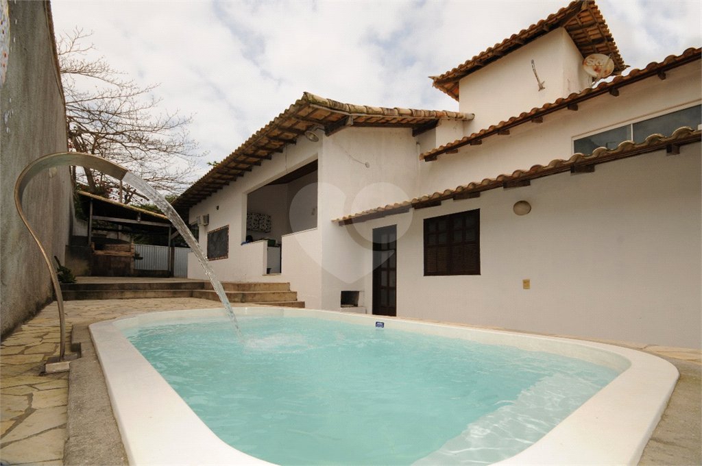 Hotel à venda com 12 quartos, sendo 13 suítes,  em Alto de Búzios, Armação dos Búzios, RJ