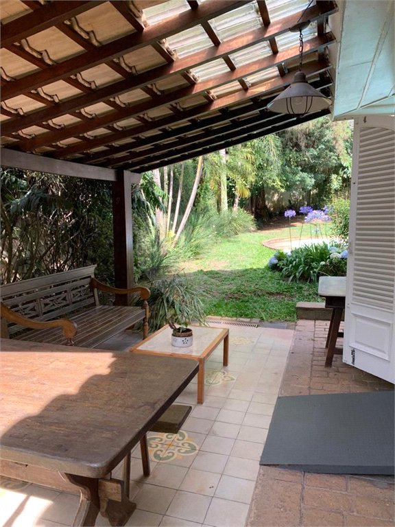 Sobrado à venda com 4 suítes em Fazenda Morumbi, São Paulo, SP
