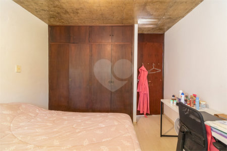 Casa de Vila à venda com 3 quartos, sendo 1 suíte, em Chácara Monte Alegre, São Paulo, SP