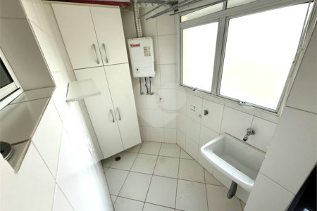 Apartamento à venda com 3 quartos, sendo 1 suíte,  em Baeta Neves, São Bernardo do Campo, SP