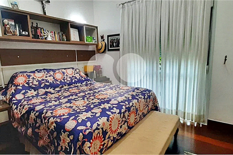 Casa à venda com 3 quartos, sendo 1 suíte, no condomínio Suíça da Cantareira, Mairiporã - SP