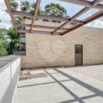 Casa à venda com 4 quartos, sendo 3 suítes, no condomínio Jardim Flora, São Paulo - SP