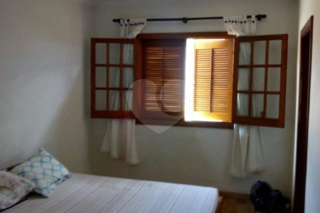 Sobrado à venda com 5 quartos, sendo 1 suíte, em Lapa de Baixo, São Paulo, SP