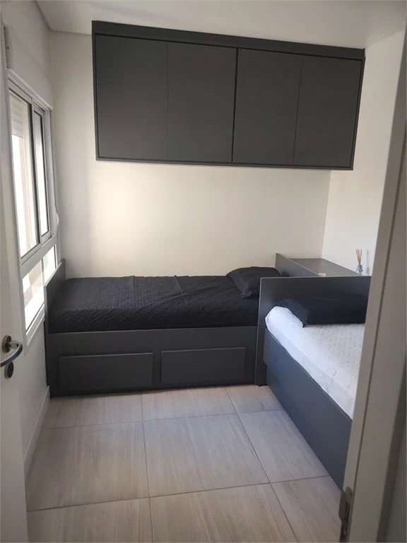 Apartamento à venda com 4 quartos, sendo 2 suítes,  em Pinheiros, São Paulo, SP