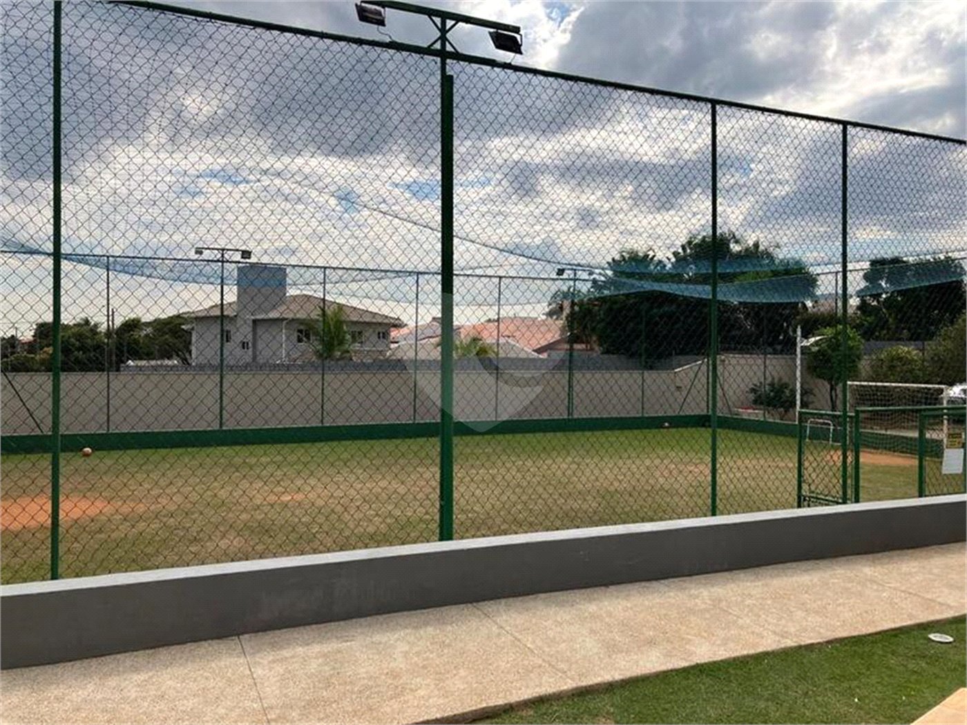 Casa à venda com 3 suítes no condomínio Maison Blanche, Indaiatuba - SP