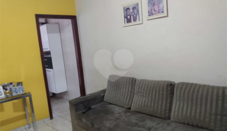 Casa à venda com 3 quartos, sendo 1 suíte,  em Vila Oliveira, Itapetininga, SP