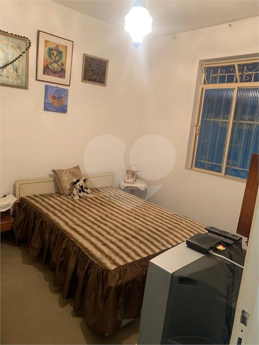 Casa à venda ou para alugar com 6 quartos, sendo 2 suítes, em Parque São George, Cotia, SP