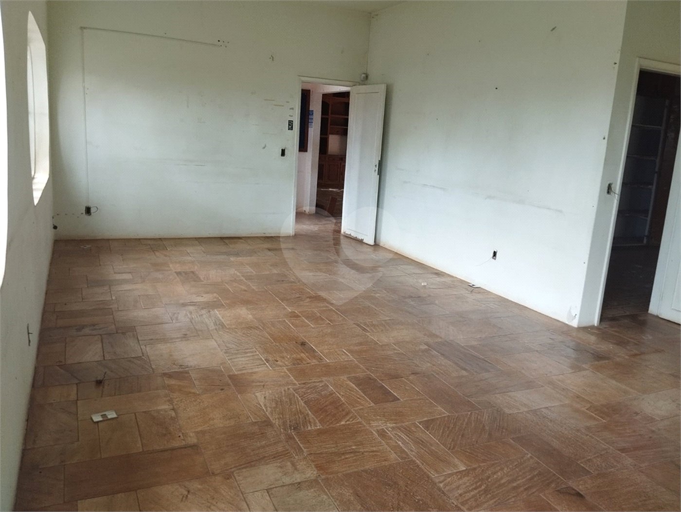 Casa à venda com 5 quartos, sendo 3 suítes, em Vila Sedenho, Araraquara, SP