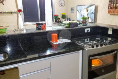 Apartamento à venda com 2 quartos em Guilhermina, Praia Grande, SP