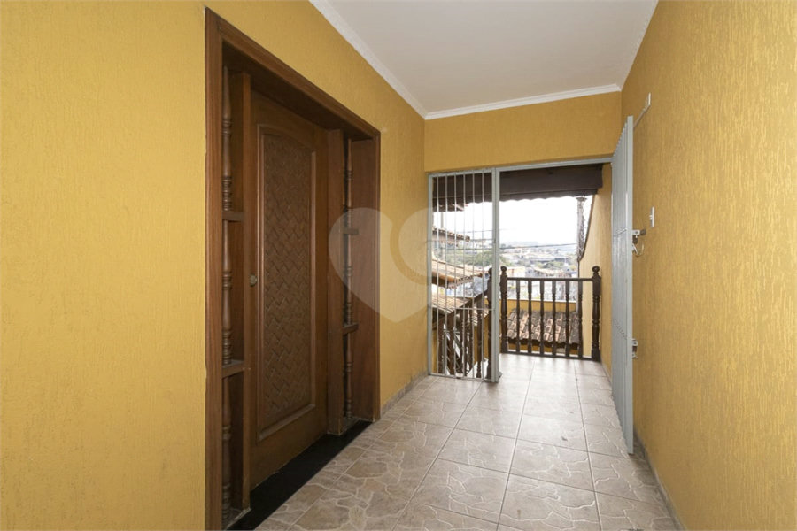 Sobrado à venda com 3 quartos, sendo 1 suíte, em Tremembé, São Paulo, SP