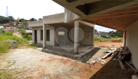 Sobrado à venda com 3 quartos, sendo 1 suíte, em Jardim Centenário, Atibaia, SP
