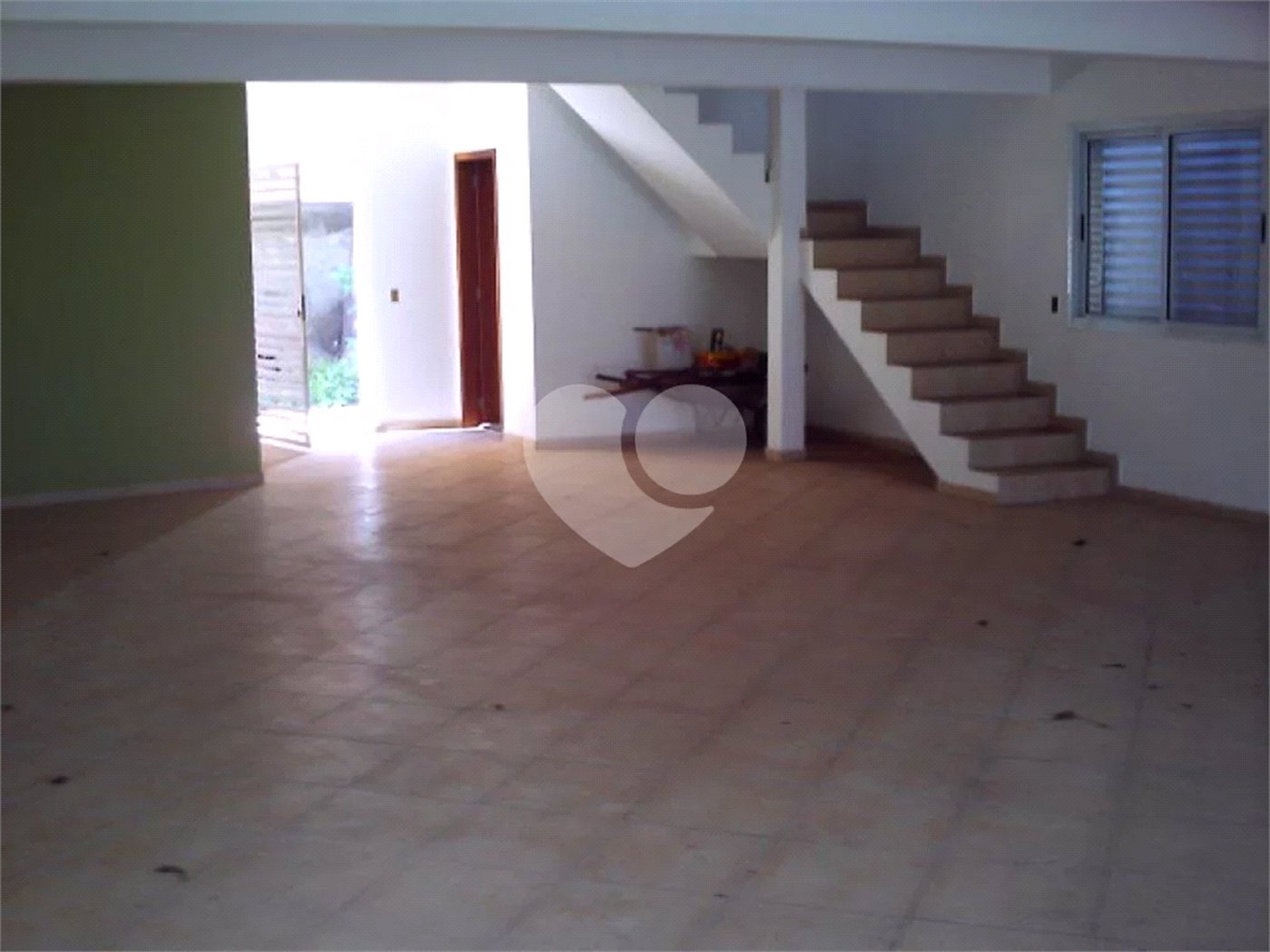 Sobrado à venda com 3 quartos, sendo 1 suíte, em Tremembé, São Paulo, SP