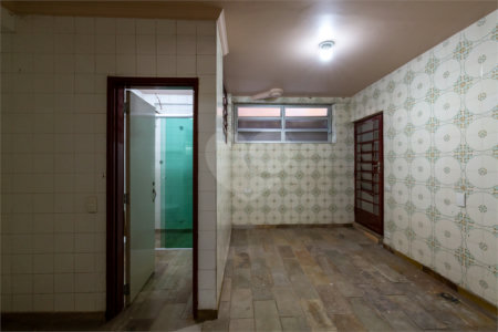 Casa à venda com 4 quartos, sendo 2 suítes, em Perdizes, São Paulo, SP