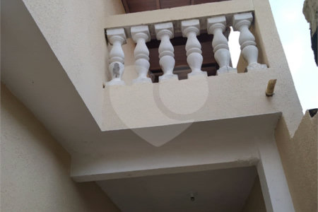 Sobrado à venda com 3 quartos, sendo 1 suíte,  em Vila Urupês, Suzano, SP