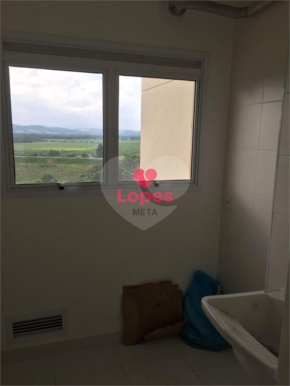 Apartamento à venda com 2 quartos, sendo 1 suíte,  em Vila Industrial, São José dos Campos, SP