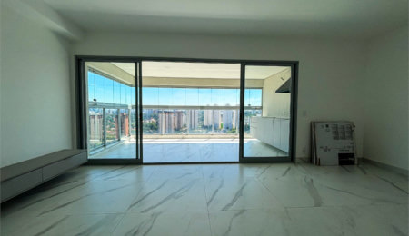 Apartamento à venda com 3 quartos, sendo 1 suíte, em Jardim Marajoara, São Paulo, SP