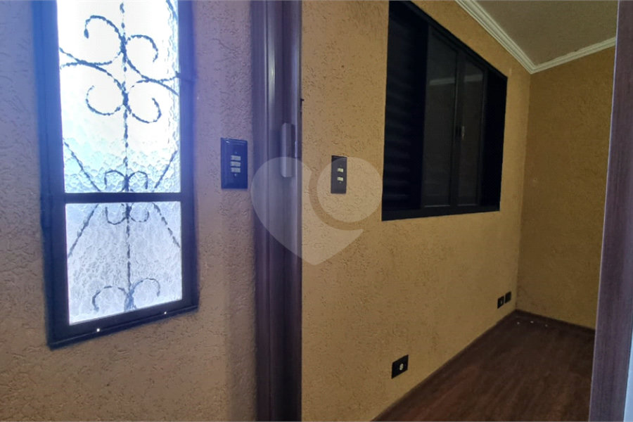 Sobrado à venda com 4 quartos em Parada Inglesa, São Paulo, SP