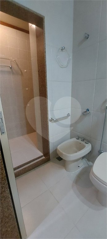 Apartamento à venda com 4 quartos, sendo 1 suíte,  em Laranjeiras, Rio de Janeiro, RJ