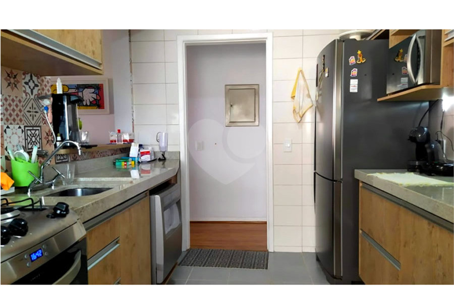 Apartamento à venda com 3 quartos, sendo 1 suíte, em Morumbi, São Paulo, SP