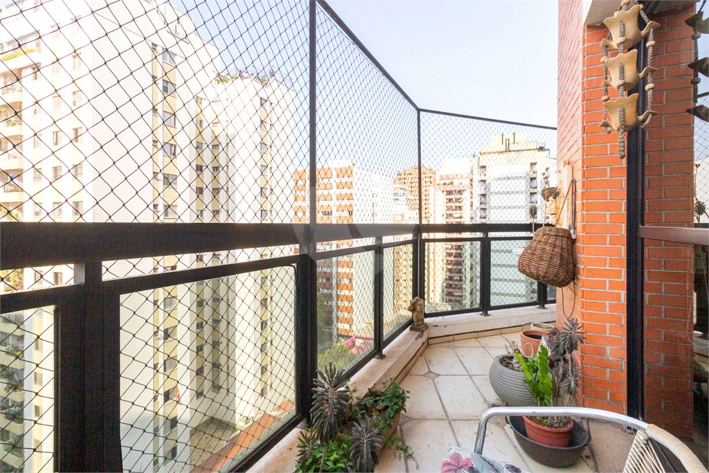 Apartamento à venda com 4 quartos, sendo 2 suítes, em Perdizes, São Paulo, SP
