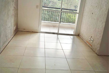 Apartamento à venda com 3 quartos, sendo 1 suíte,  em Vila Suzana, São Paulo, SP