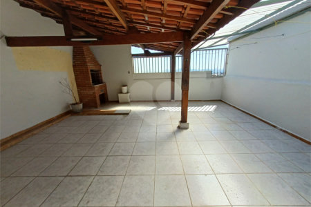 Sobrado à venda com 3 quartos em Vila Medeiros, São Paulo, SP