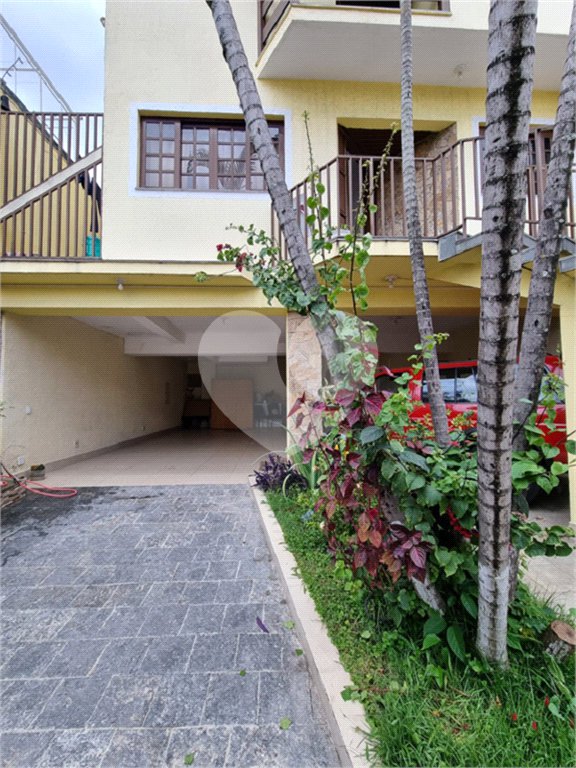 Sobrado à venda com 4 quartos, sendo 2 suítes, em Vila Mazzei, São Paulo, SP