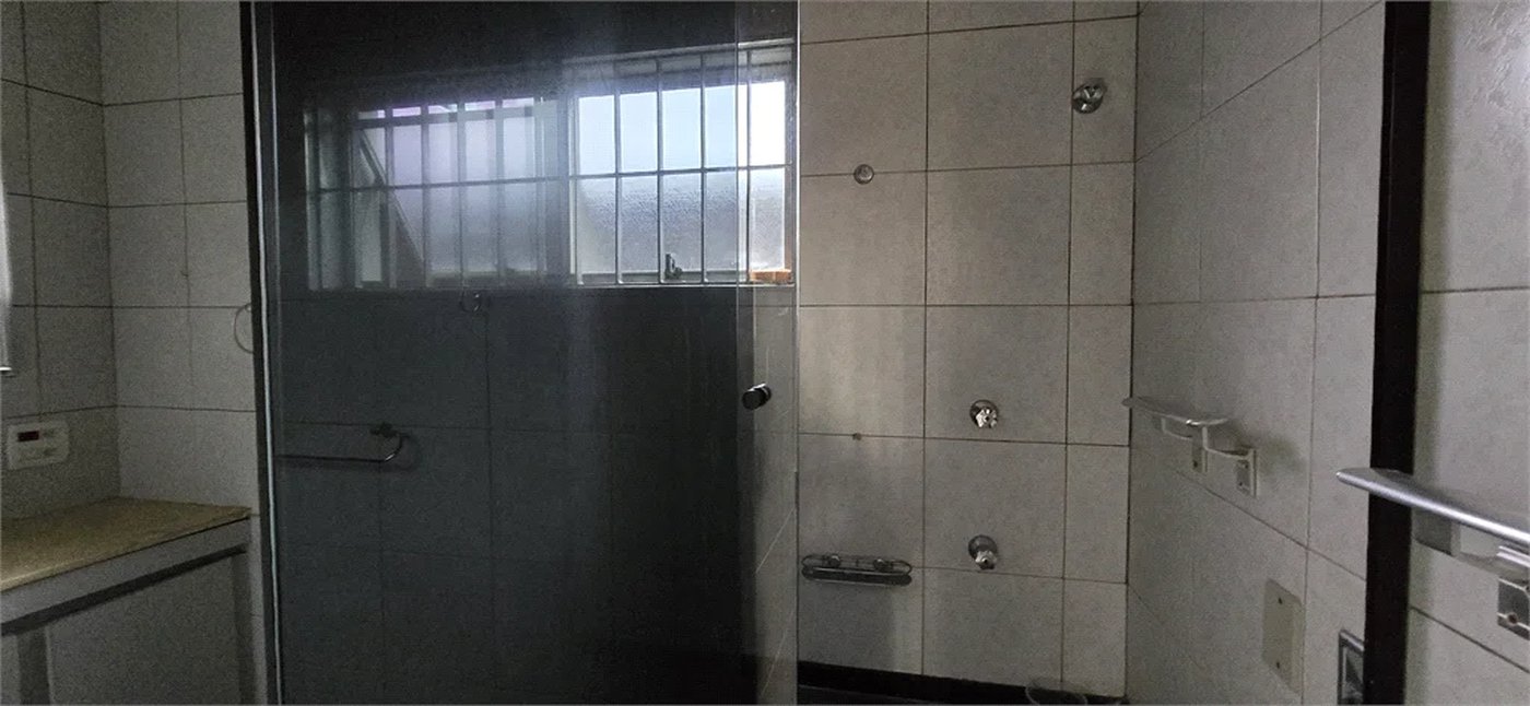 Casa à venda com 3 quartos, sendo 1 suíte, em Lar São Paulo, São Paulo, SP