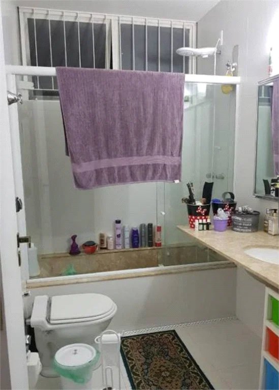 Sobrado à venda com 4 quartos, sendo 2 suítes, em Jardim Leonor, São Paulo, SP
