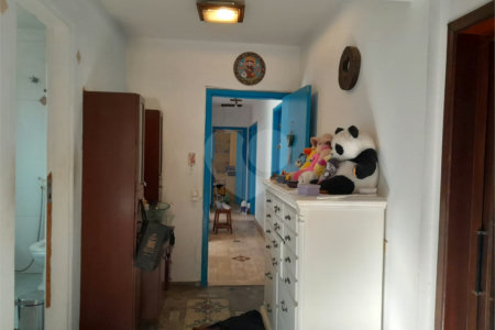 Sobrado à venda com 6 quartos, sendo 3 suítes, em Rolinópolis, São Paulo, SP