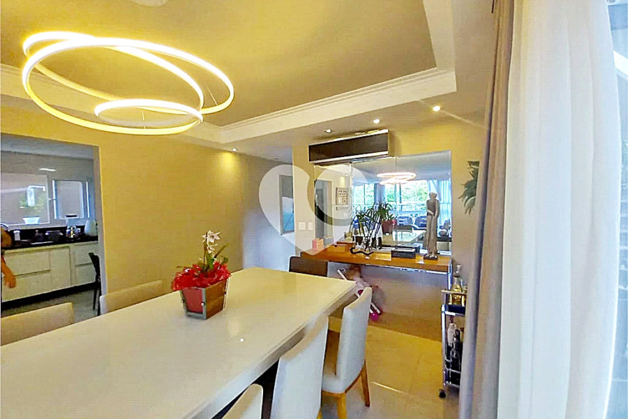 Casa à venda com 4 quartos, sendo 3 suítes,  no condomínio Itatinga 1, São Paulo - SP