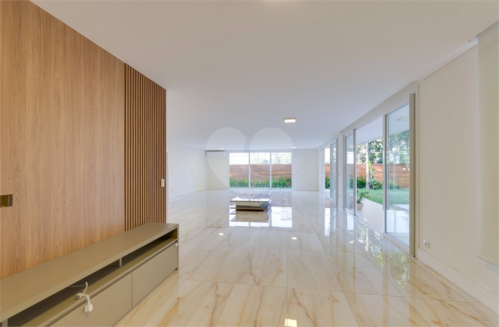 Casa à venda com 4 suítes no condomínio Porto Fino, São Paulo - SP