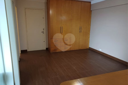 Apartamento à venda com 3 quartos, sendo 1 suíte, em Brooklin Paulista, São Paulo, SP