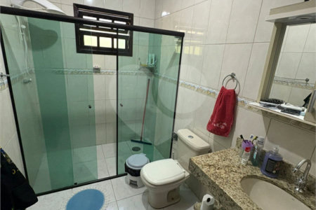 Casa à venda com 3 quartos, sendo 1 suíte, em Jardim Casa Branca, Suzano, SP