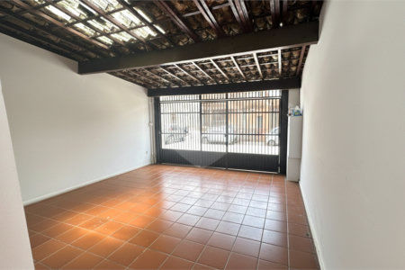Sobrado à venda com 3 quartos, sendo 1 suíte, em Vila São Francisco, São Paulo, SP