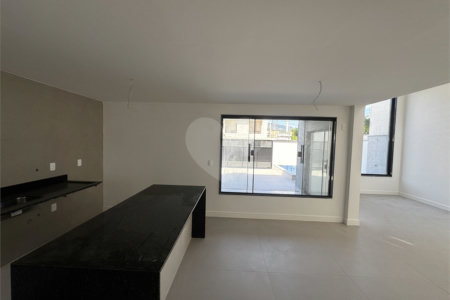 Casa à venda com 3 suítes, no condomínio Grand Park, Rio de Janeiro - RJ