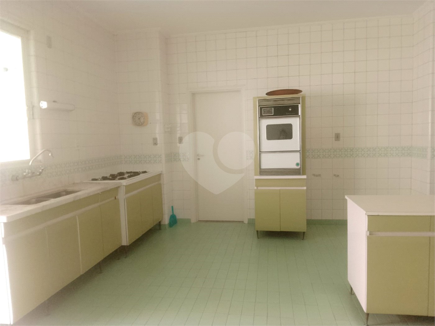 Apartamento à venda com 4 quartos, sendo 1 suíte, em República, São Paulo, SP