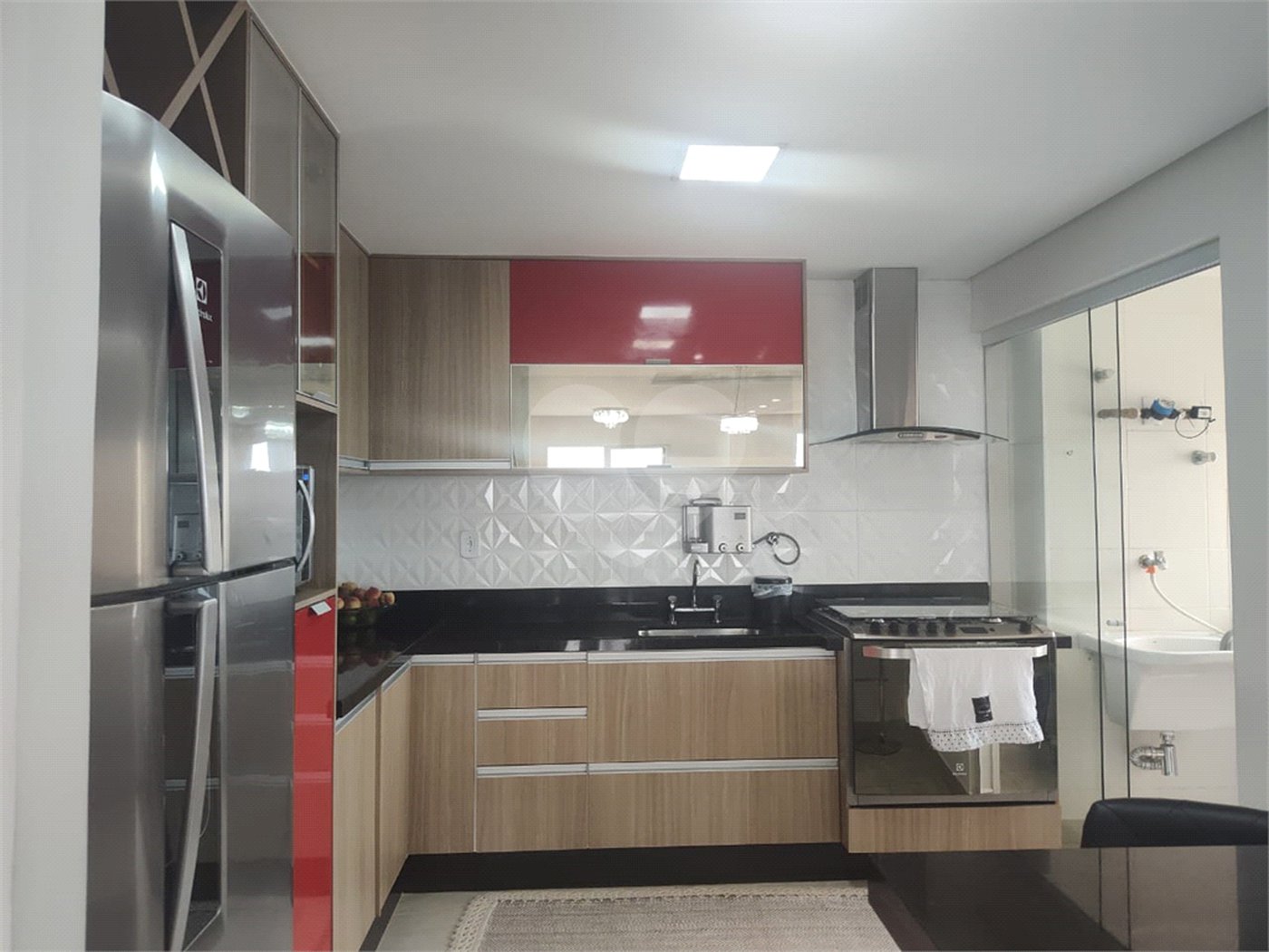 Apartamento à venda com 3 quartos, sendo 1 suíte, em Jardim Imperador, Suzano, SP