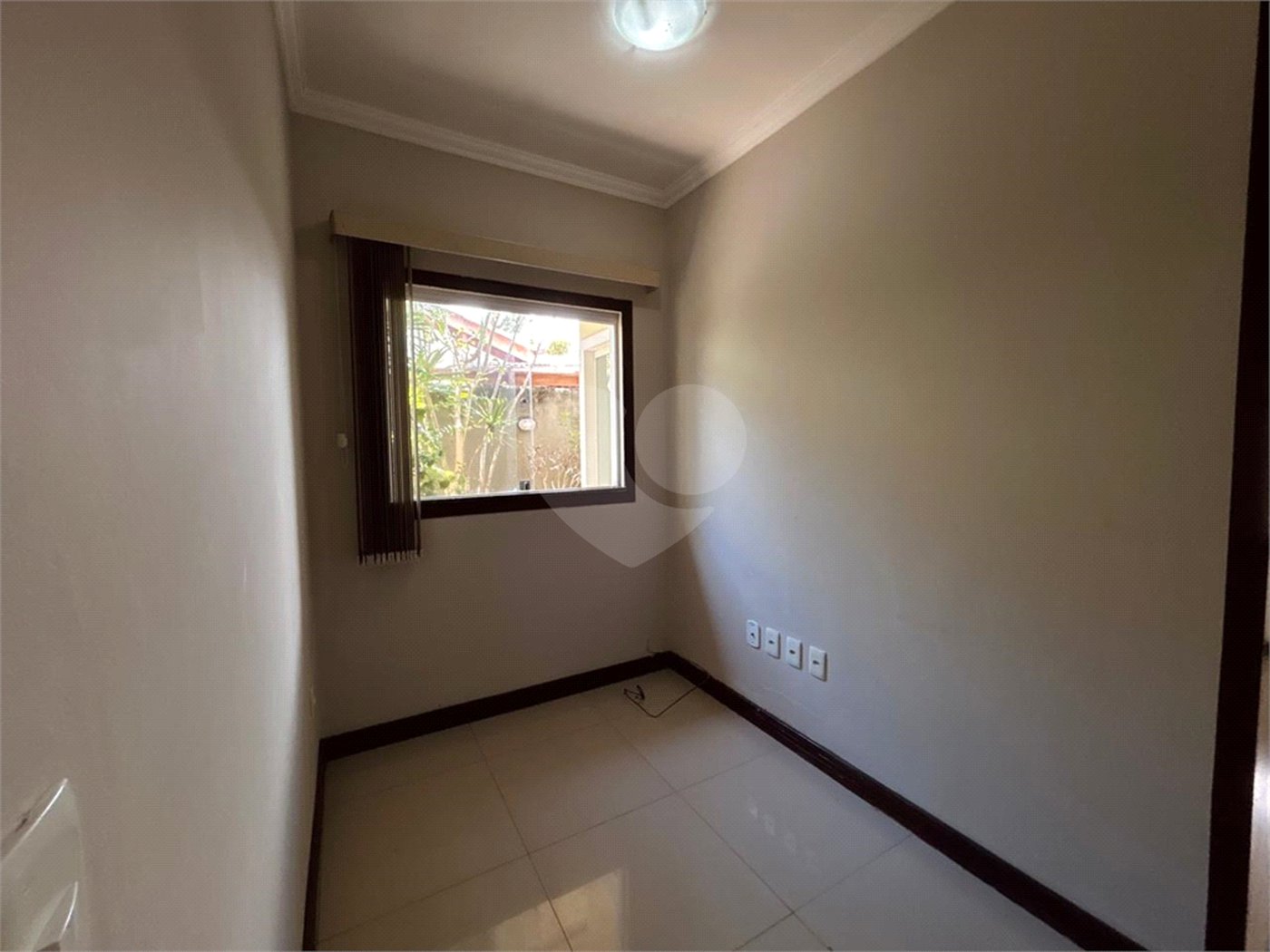 Casa à venda com 1 quarto, sendo 3 suítes,  em Outerio da Glória, Porto Seguro, BA
