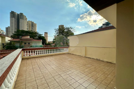 Sobrado à venda com 3 suítes em Santa Teresinha, São Paulo, SP