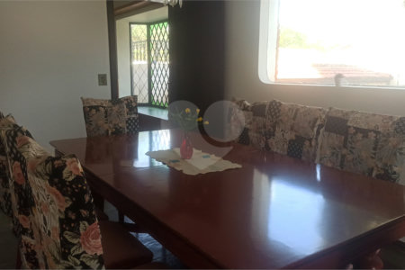Casa à venda com 4 quartos, sendo 3 suítes, em Jardim Itaperi, Atibaia, SP