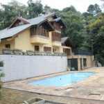 Sobrado à venda com 7 quartos, sendo 5 suítes, no Centro, Mairiporã, SP