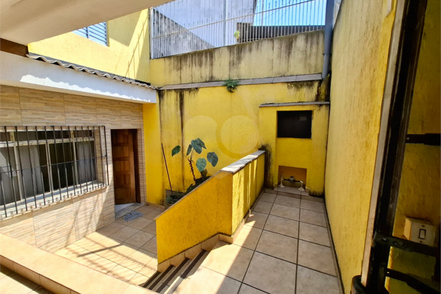 Sobrado à venda com 3 quartos no Brasilândia, São Paulo, SP