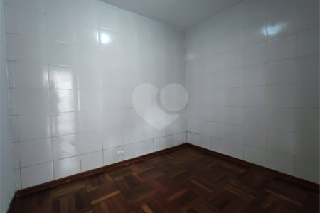 Casa para alugar com 4 quartos, sendo 2 suítes, no condomínio Comendador Elias Zarzur, São Paulo - SP