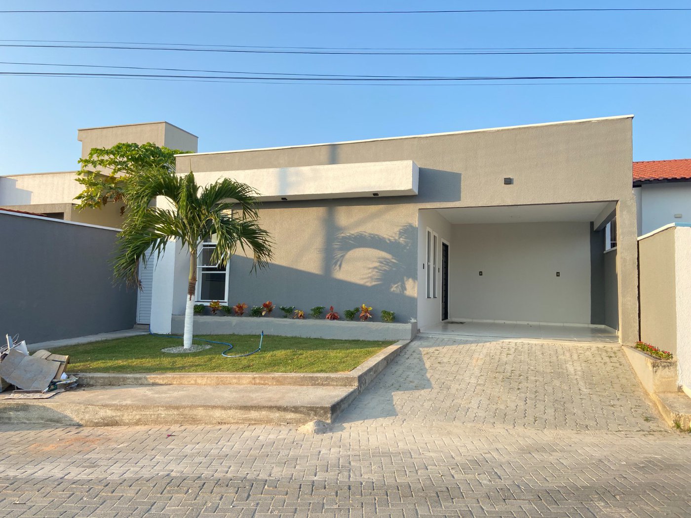 Casa à venda com 3 quartos, sendo 2 suítes, no condomínio PORTO LAGOA, Aquiraz - CE