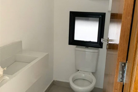 Casa à venda com 3 quartos, sendo 1 suíte, no condomínio Villa D'este, Cotia - SP