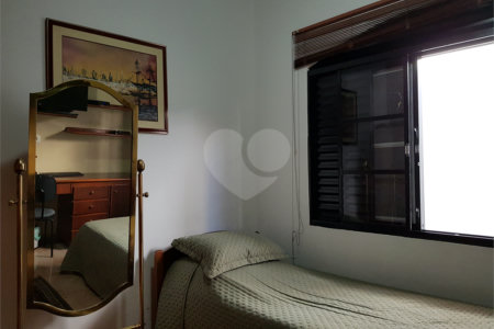 Casa à venda com 3 quartos, sendo 1 suíte, no condomínio City Campo Grande, São Paulo - SP